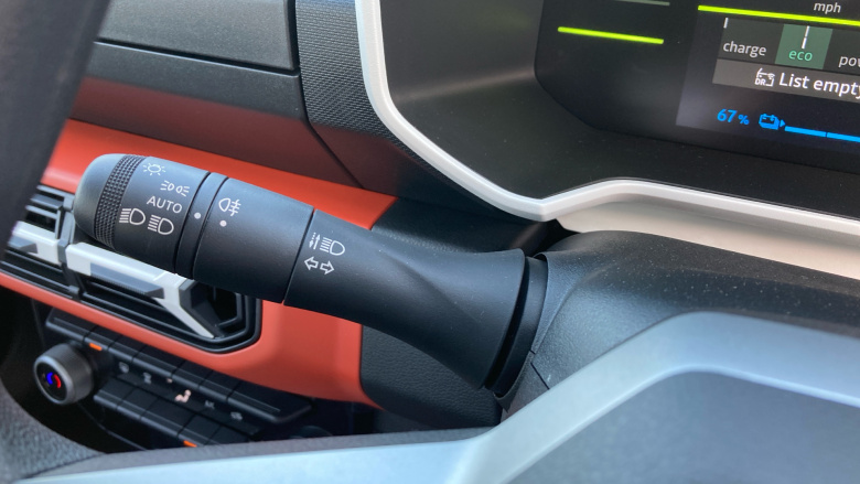 Dacia Spring 27kWh Expression 65 48kW 5dr Auto Electric Hatchback